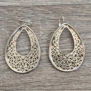 Gold Teardrop Cutout Earrings